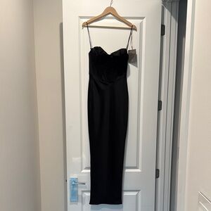 Elegant Black Strapless Dress